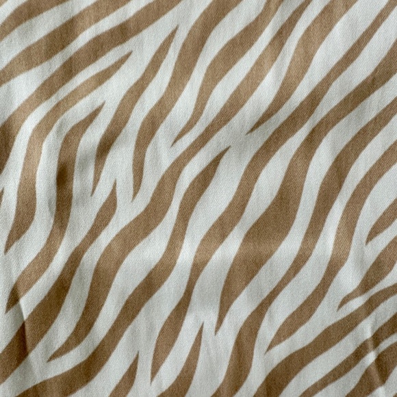 Ann Taylor Midi Skirt in Cream and Tan Zebra Print - Size 12 - Picture 9 of 10